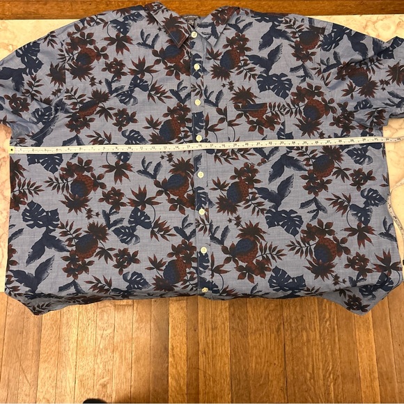 VAN HEUSEN Men’s Size 3XL Camp Shirt 
Pineapple & Floral Print Hawaiian Blue - Picture 5 of 12